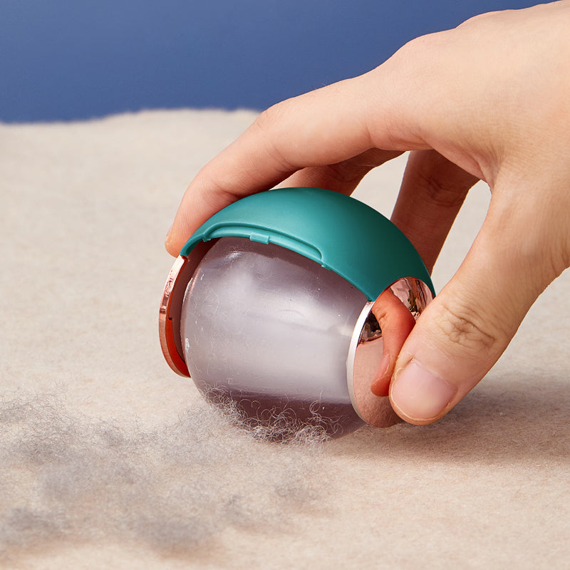 Pet hair roller